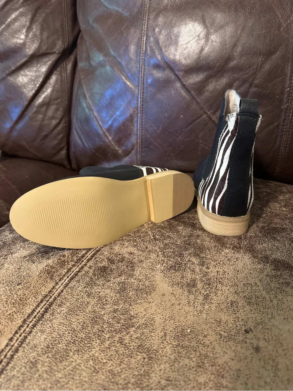 Kids Joules Black Chelsea Boots with Zebra Heel Panel